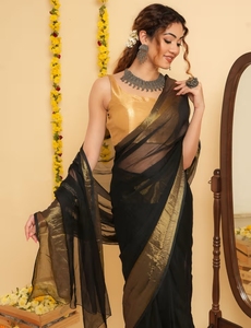 Sari KV Sanah de chifón negro listo para drapear con blusa sin coser - Product Image 1