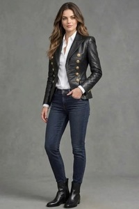 Abrigo de Cuero Genuino Negro para Mujer, Corte Entallado con Doble Botonadura, Estilo Vintage - Product Image 1