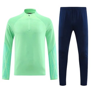 Ensemble d'échauffement de football, vêtements d'entraînement pour équipe de football, veste et pantalon de survêtement légers pour hommes, survêtement de football personnalisé - Product Image 2