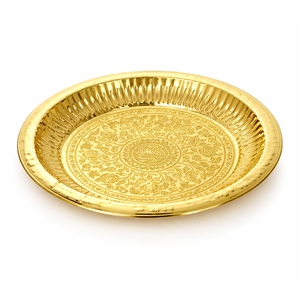 Plateau de prière en laiton artisanal de 6 pouces, doré, avec motifs floraux en relief, pour la maison, le bureau ou le mandir - Product Image 1