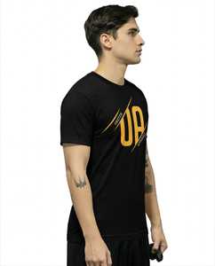 เสื้อยืดคอกลมแขนสั้นสีดำสำหรับผู้ชายทรงปกติพิมพ์ลายตัวอักษรสไตล์สตรีท - Product Image 5
