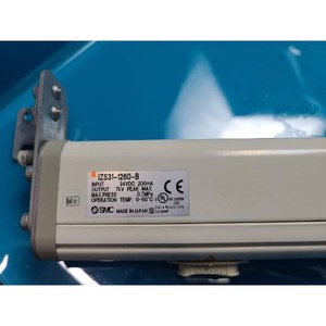 Ioniseur de type barre SMC IZS31-1260-B, utilisé comme pièce détachée pour équipement semi-conducteur d'occasion - Product Image 3