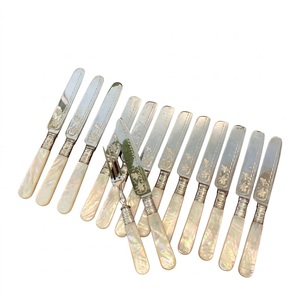 Ensemble de couverts en acier inoxydable de qualité supérieure, élégant, avec manche en nacre sculptée, pour la maison, la cuisine et l'hôtellerie - Product Image 4