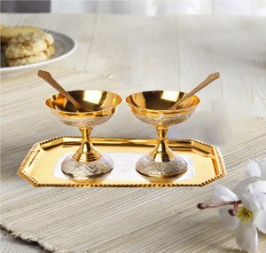 Bol à glace élégant en laiton avec cuillères assorties, design glamour empilable, bol à glace en laiton - Product Image 6