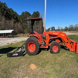 Moteur et pompe du tracteur Kubota MX6000 : puissance, confort et fiabilité pour l'agriculture et la construction. Achetez maintenant. - Product Image 3