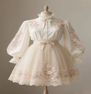 Vestido de novia de encaje color marfil con mangas abullonadas y corte en A, con detalles delicados, disponible a precios de mayorista para novias. - Product Image 3