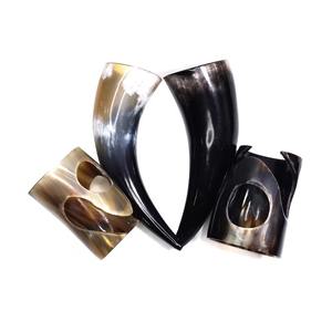 Magnifique et luxueux corne à boire en buffle, corne à boire naturelle de style viking médiéval, corne à bière, style médiéval naturel - Product Image 3