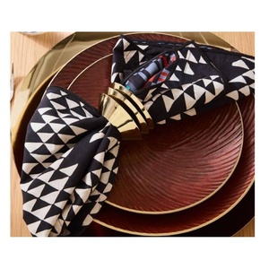 Nouvel arrivage de rond de serviette en métal doré taillé à la main, accessoire de décoration de fête moderne et durable écologique pour la maison - Product Image 2