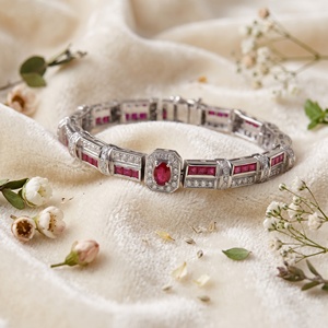 Bracelet tennis géométrique en or blanc massif 18 carats avec rubis naturels et diamants, bijoux fins Memoria Jewels, vente en gros - Product Image 1