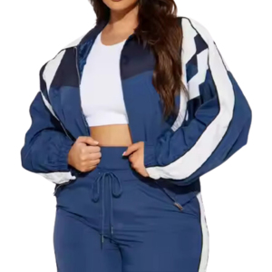 Ensemble survêtement coupe-vent personnalisé pour femme – Veste courte bicolore et pantalon large avec empiècements latéraux – Style sport streetwear – Commande en gros - Product Image 3