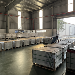 พื้นไม้ลายไม้หรูหรา ไวนิลคลิ๊กล็อค SPC หนา 4-8 มม. กันลื่น เป็นมิตรกับสิ่งแวดล้อม สำหรับใช้ภายในอาคาร โรงพยาบาล และโรงเรียน - Product Image 2