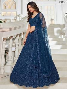 Lehenga Choli bleu marine richement brodé avec dupatta en tulle – Tenue de réception de mariage de luxe pour femme - Product Image 3