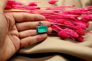 Bague en argent sterling 925 avec tourmaline Paraiba, design vintage, taille émeraude, certifiée IGI, faite à la main pour femmes - Product Image 3