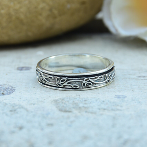 แหวนหมุนลายดอกไม้ แหวนฟิดเจ็ตแฮนด์เมด แหวนบรรเทาความวิตกกังวล เครื่องประดับสไตล์โบโฮ แหวนหมุนสำหรับทำสมาธิ ของขวัญสำหรับเธอ - Product Image 2