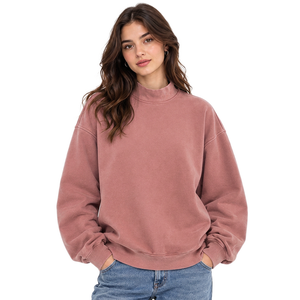Sweat-shirt à col montant pour femme, marque privée, en molleton de coton épais, avec logo appliqué et finition teinte en pièce - Product Image 1