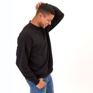 เสื้อสเวตเชิ้ตผู้ชายสไตล์ลำลองแบบดรอปไหล่ ผ้าฝ้าย 80% โพลีเอสเตอร์ 20% ผ้าฟลีซทรงโอเวอร์ไซส์ ใส่สบายสำหรับฤดูหนาว แบบหลวมๆ สั่งผลิตได้ตามแบบ (OEM) พร้อมติดแบรนด์ส่วนตัว - Product Image 2