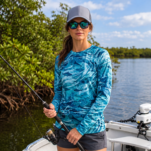 Vêtements de pêche personnalisés pour femmes à manches longues avec imprimés numériques de poissons en microfibre extensible pour les collections de pêche en vente au détail - Product Image 1