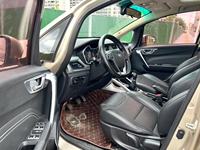 JX Auto pour Geely GX3 1.5L SUV essence avec intérieur foncé, boîte de vitesses manuelle, pneus R16, sièges en cuir