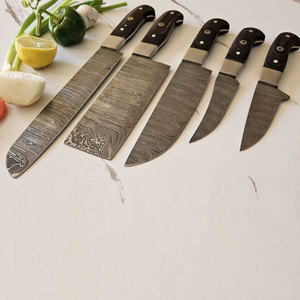 Ensemble de couteaux de cuisine en acier Damas de luxe, couteaux de chef de qualité professionnelle, design élégant et pur, outil de cuisine durable et longue durée - Product Image 1