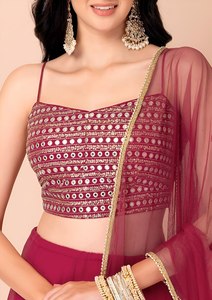 Conjunto de Lehenga Choli de Gasa Georgette Rosa Sólido con Falda con Volantes y Dupatta, Traje Nupcial Bordado para Fiesta - Product Image 5