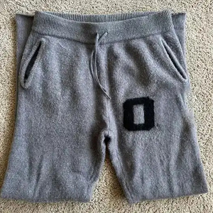 กางเกงวอร์มทรงขาบานผ้าขนแพะคุณภาพสูง สไตล์ลำลอง สตรีทแวร์ น้ำหนักเบา พิมพ์ลายตรง ทรงตรง รูดเชือกผูกเอว ขายส่ง - Product Image 6