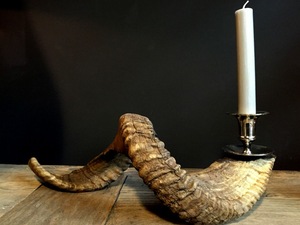 Handmade Antique Ram Horn <b>Candle</b> <b>Holders</b> Silver Finish <b>Candle</b> Stands Christmas Home Decoration <b>Wall</b> Mounted - Product Image 3