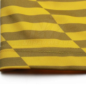 Maillot de football élégant au design athlétique moderne, tissu respirant, idéal pour les matchs, l'entraînement et les vêtements de sport quotidiens - Product Image 4