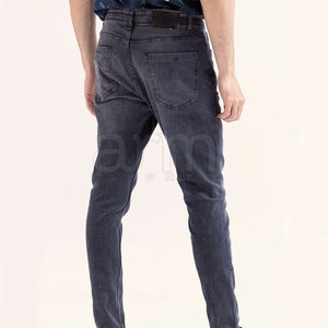 Pantalones Vaqueros de Moda para Hombre, Corte Slim Fit, Cómodos y Casuales, en Venta - Product Image 3