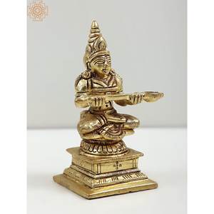 Petite sculpture Devi Annapurna de 3 pouces en laiton fabriquée à la main en Inde - Product Image 3