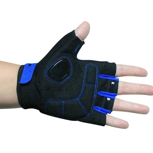 ถุงมือยกน้ำหนักแบบมีแผ่นรองสำหรับออกกำลังกายในยิม พร้อมสายรัดข้อมือ - Product Image 5