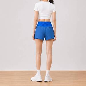 เสื้อเชิ้ตผู้หญิงทรงสปอร์ตยืดหยุ่นสูงแบบสั้น - Product Image 3