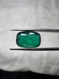 Cristal brut de 5,45 carats de forme coussin antique, provenant de l'extraction de la terre, pour centre de bijoux de luxe - Product Image 2