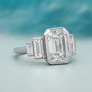 Bague de fiançailles et de mariage classique en or avec diamant émeraude de 4 carats cultivé en laboratoire, certifié IGI, sertissage invisible, idéale pour les fêtes - Product Image 4