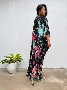 Robe Kaftan en Rayonne Multicolore Noire pour Soirées en Bord de Mer, Piscine, Maison et Détente - Product Image 2