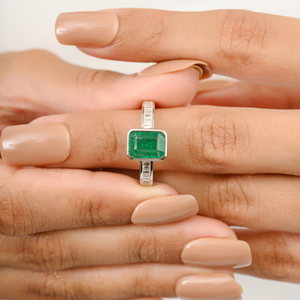 14K Solid Gold Men's Baguette Diamond Emerald Solitaire Ring - Product Image 4