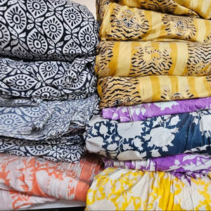 Tissu imprimé numérique floral 100% coton de qualité supérieure pour le meilleur prix de gros, tissus multi-usages - Product Image 1