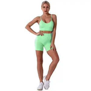 Ropa de Fitness y yoga para mujer, trajes de entrenamiento y ejercicio con material de la mejor calidad, sujetador de alta elasticidad y pantalones cortos - Product Image 1