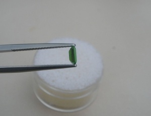 Diopsido de Cromo Verde Natural, Gema Esmeralda Facetada Suelta de 5x3mm - Product Image 2