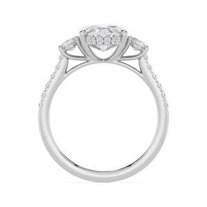 Anillo de compromiso clásico con diamante ovalado de corte escalonado cultivado en laboratorio, anillo nupcial de 3 piedras, joyería fina, regalo de aniversario para esposa - Product Image 4