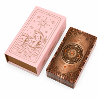 Vente en gros de cartes de tarot mystérieuses roses personnalisées, jeu de tarot pour débutants avec guide, jeu de cartes de tarot en PVC imperméable, coffret de cartes de tarot