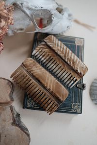 Artisan Crafted Bone Hair Dressing Comb Premium Styling Tool Traditional Handmade Beauty Product Elegant Touch - Product Image 6