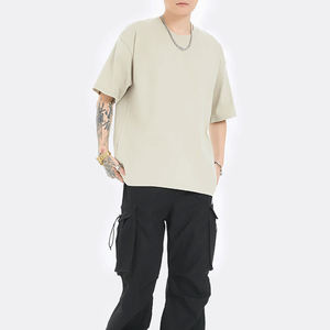 Camiseta Formal de Manga Corta con Cuello Redondo para Hombre BlanqWear, Corte Holgado, 100% Algodón Premium de 200g, Antibacteriana, de Secado Rápido y Ecológica - Product Image 1