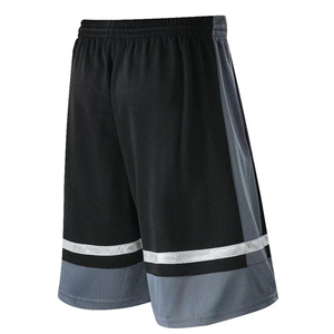 Shorts de basketball noirs personnalisés avec bande blanche, en tissu mesh respirant, taille élastique, pour entraînement sportif et football américain - Product Image 3