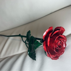 Rosa Roja Artificial Chapada en Oro, Hecha a Mano, Regalo del Día de San Valentín para Novia, Novio, Esposo, Esposa, Aniversario - Product Image 5