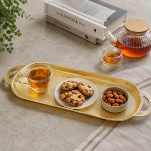 Plateau de service moderne en aluminium de qualité supérieure, finition dorée métallique, poignée décorative ovale, accent de cuisine, décoration intérieure 23x6.5 - Product Image 6