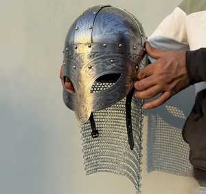 Casco Vikingo Medieval con Avental de Malla, Grabado, Plateado, de Acero Suave, Disfraz Nórdico para Recreación Histórica, Armadura para Halloween - Product Image 2