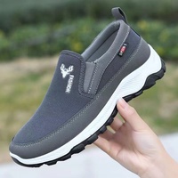Zapatos informales para papá, novedad de 2025, transpirables, de malla suave, antideslizantes, ligeros, para hombre, para uso diario
