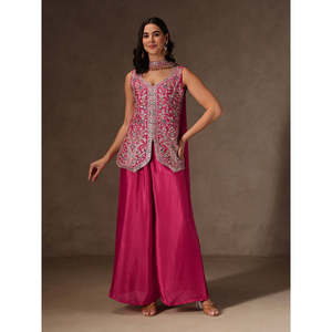 Conjunto de Kurta Sharara de Chinnon con Bordado Floral Rosa para Mujer con Dupatta-XS - Product Image 4