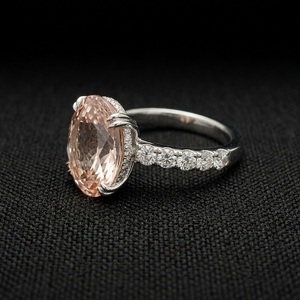 Anillo de Oro Elegante y Moderno para Mujer, Ligero, Estilizado, para Uso Diario, Regalo de Joyería para Boda, Compromiso o Día Especial - Product Image 5