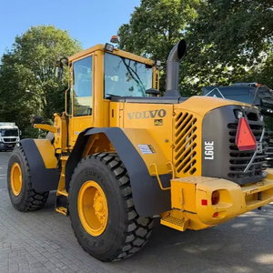รถตักล้อยาง Volvo L60E คุณภาพสูง พร้อมเครื่องยนต์ดีเซล ระบบไฮดรอลิก HYDAC ปั๊มเกียร์ แบริ่ง และ PLC เพื่อประสิทธิภาพสูง - Product Image 1